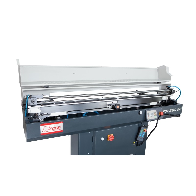 Automatic magazine-feeder for CNC lathe