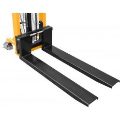 Manual Hydraulic Stacker CORMAK P716 700kg 1600mm | CORMAK