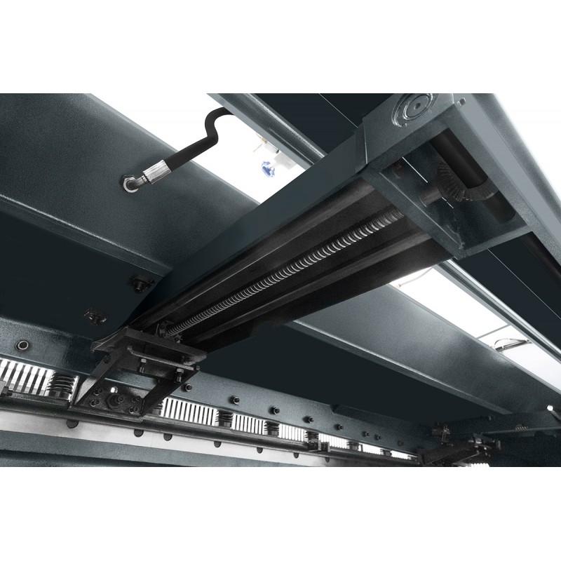 Hydraulic Guillotine Shears CORMAK SHARK 4x2500 NC | Industrial Metal Cutting | CORMAK