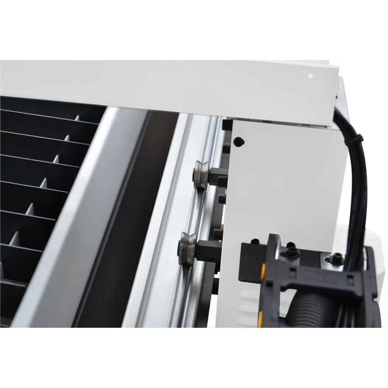 CNC Plasma Cutting Machine PW-1530 WTK + Luft 700 Compressor + SPARTUS® ProCUT 125CNC | CORMAK