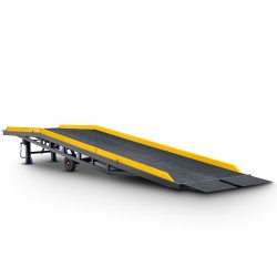 Mobile Loading Ramp 8T Electric Lift | CORMAK
