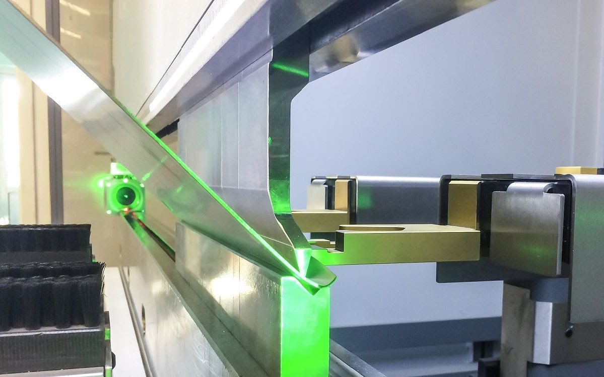 Press Brakes – The Key to Precise Sheet Metal Bending