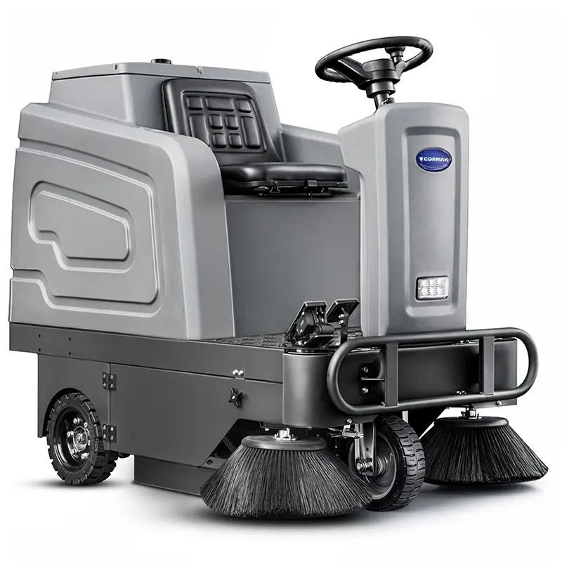 Dust and dirt in the hall? Discover the CORMAK ZP7500 ride-on sweeper